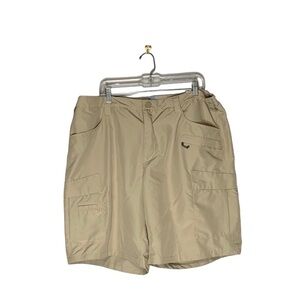 Field and Stream khaki Cargo shorts. Lightweight.‎ Size 2XL.